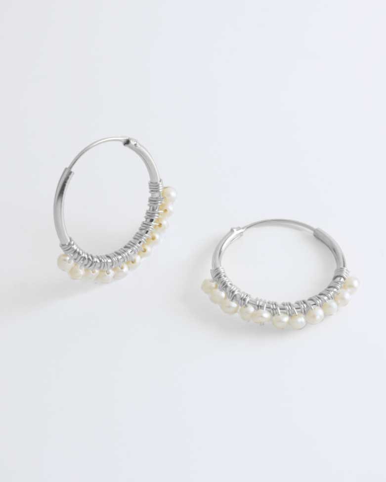 CHAKRA Beads | Silver hoops with several pearls - moon