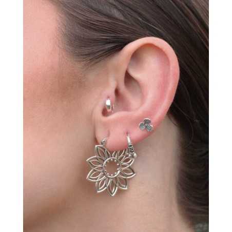 NALEDI Earrings | Silver earrings in the shape of a flower - moon