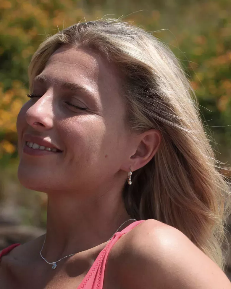 ORLA Earrings | Silver with a modern design and comfortable clasp - Moon