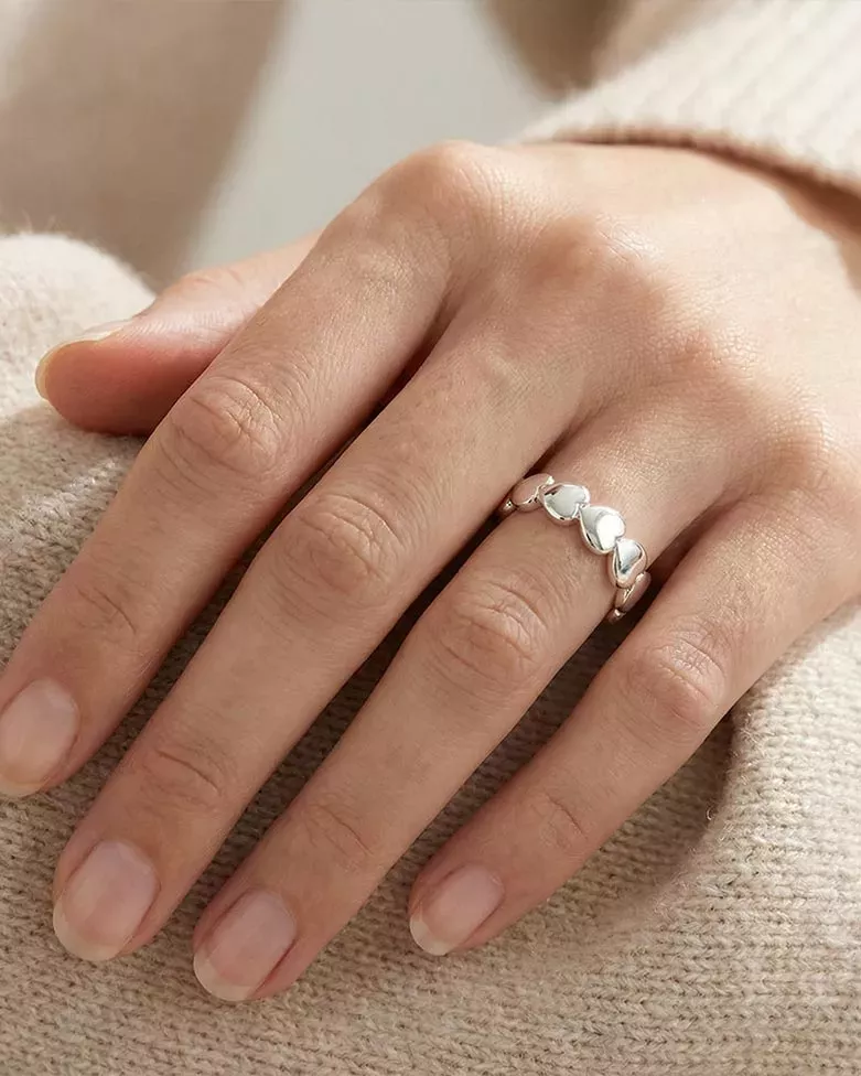 CIEL Silver Ring | Silver Ring with Continuous Hearts - moon