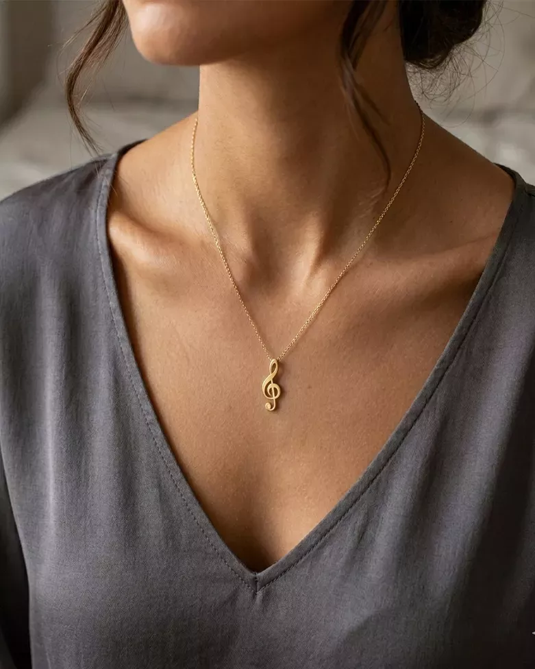 Collar Clave de Sol Musical en Plata Dorada - moon