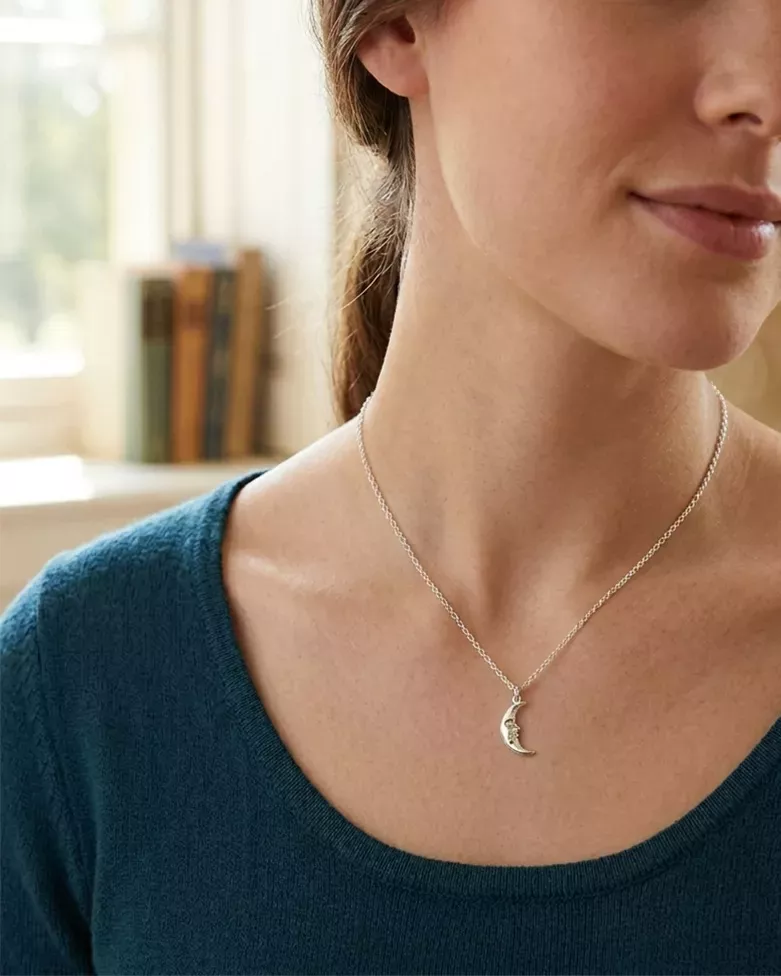 NOX Necklace | 925 Sterling Silver Crescent Moon Choker - moon