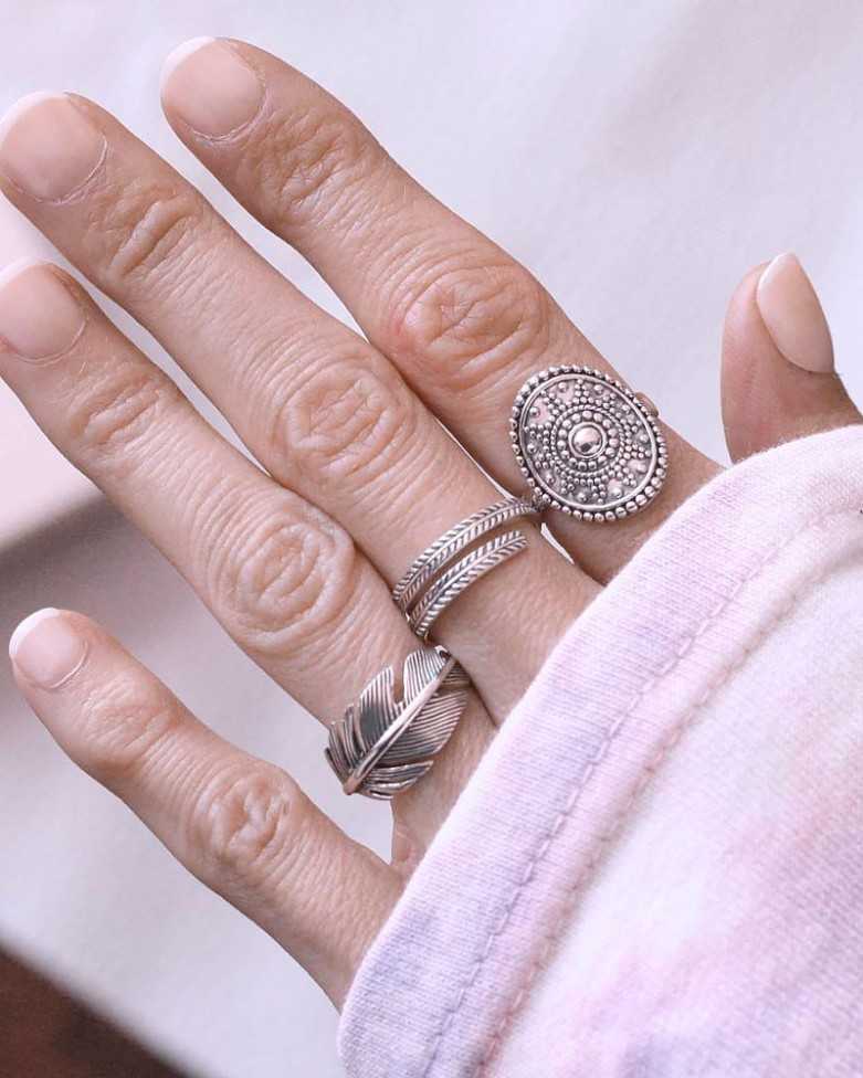 Anillo WAIA | Sortija Motivo Hojas en Plata Oxidada - moon