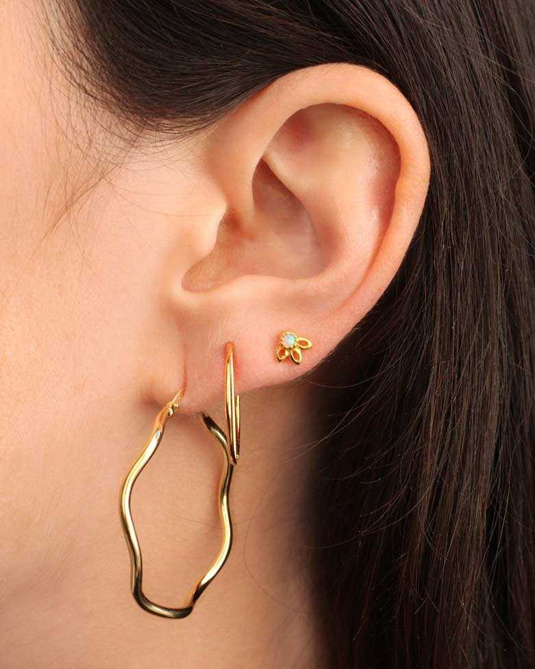 NAMI Gold Hoops| In golden sterling silver, smooth and wavy - moon