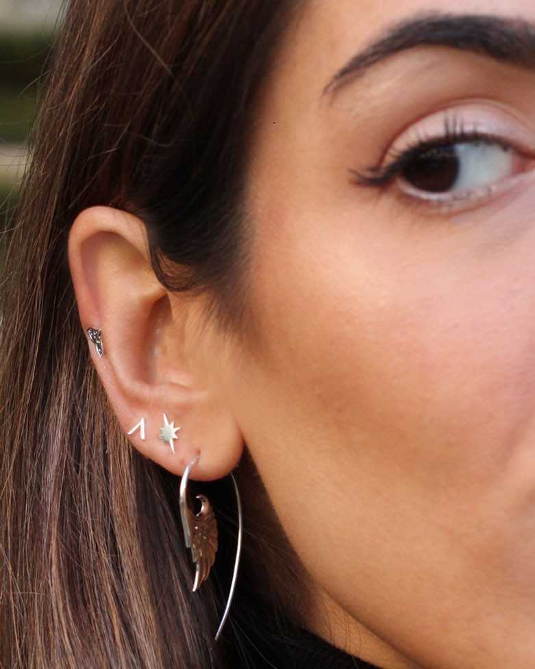TIPI earring | small V-shaped - moon